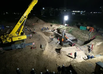 BAHIA BLANCA: Continúan los trabajos para conectar la nueva cisterna de la Planta Patagonia