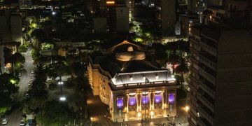 BAHIA BLANCA: El intendente Susbielles anunció el proyecto para iniciar las obras de reconstrucción del Teatro Municipal