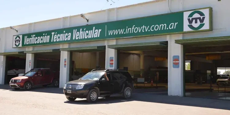 Aumenta la VTV en la provincia de Buenos Aires: a cuánto quedó la tarifa básica  La suba, de alrededor del 17,6%, rige desde este jueves 15 de octubre. Se aplica después de que las concesionarias y el Ministerio de Transporte acordaran postergarla durante 90 días.